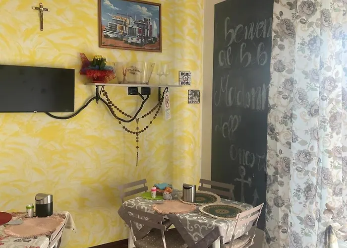 Madonna Dell'ancora 住宿加早餐酒店 萨索洛