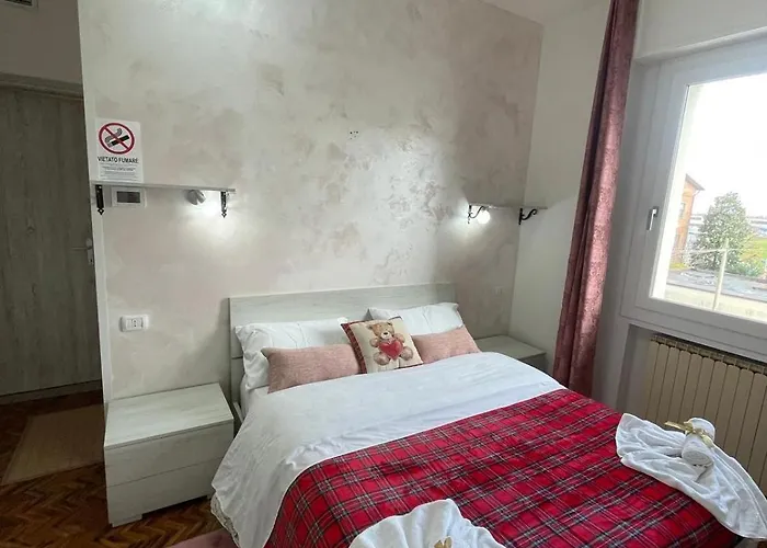 Madonna Dell'ancora *