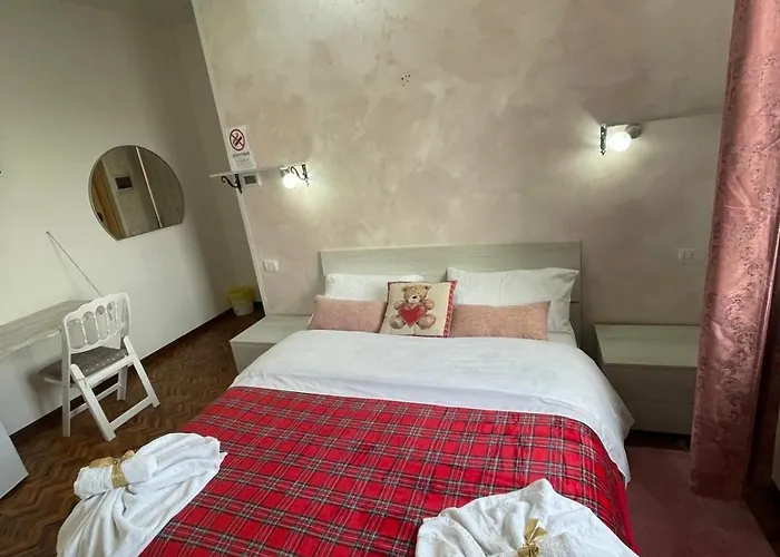 Madonna Dell'ancora *