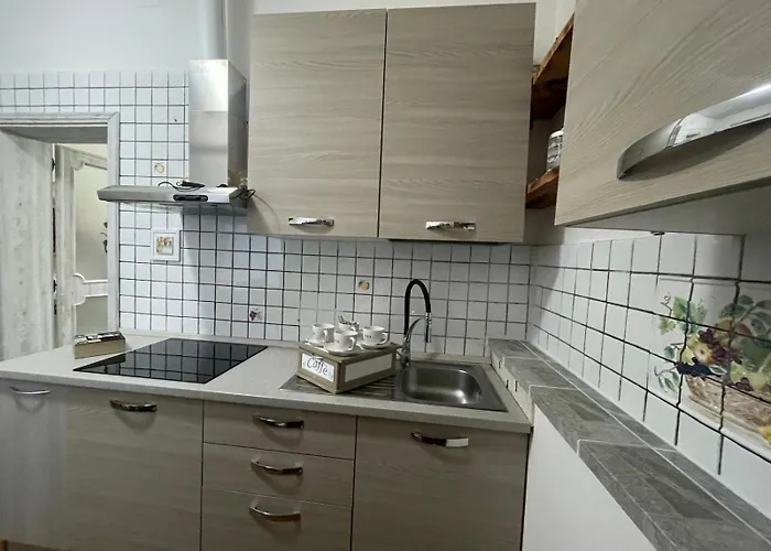 Madonna Dell'ancora 住宿加早餐酒店 萨索洛